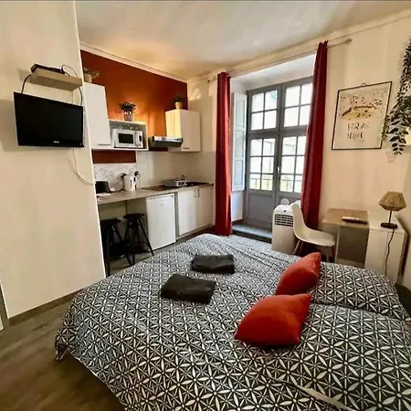 Studio En Plein Centre-ville De Appartement *
